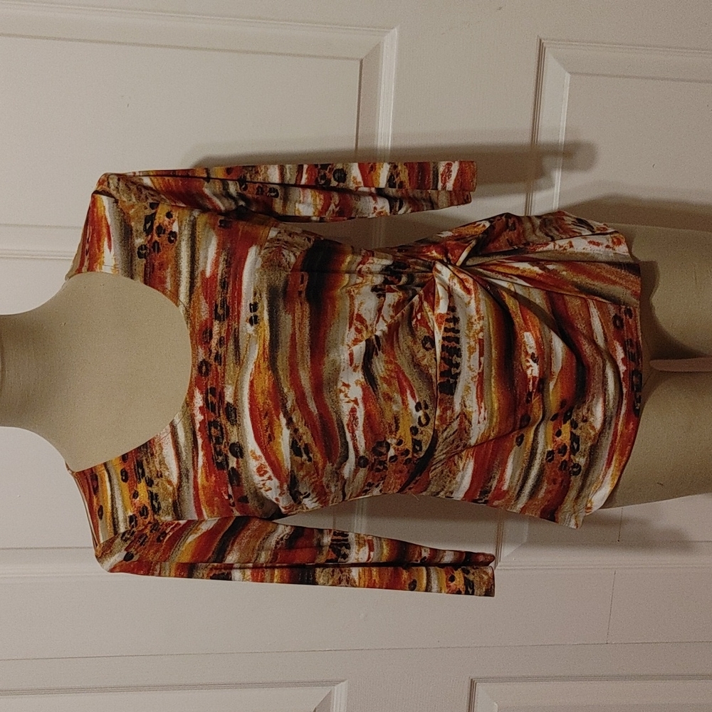 🐯 NWOT Laura Ashley Top
